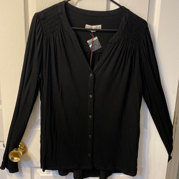 Knox Rose Tops - Black blouse
